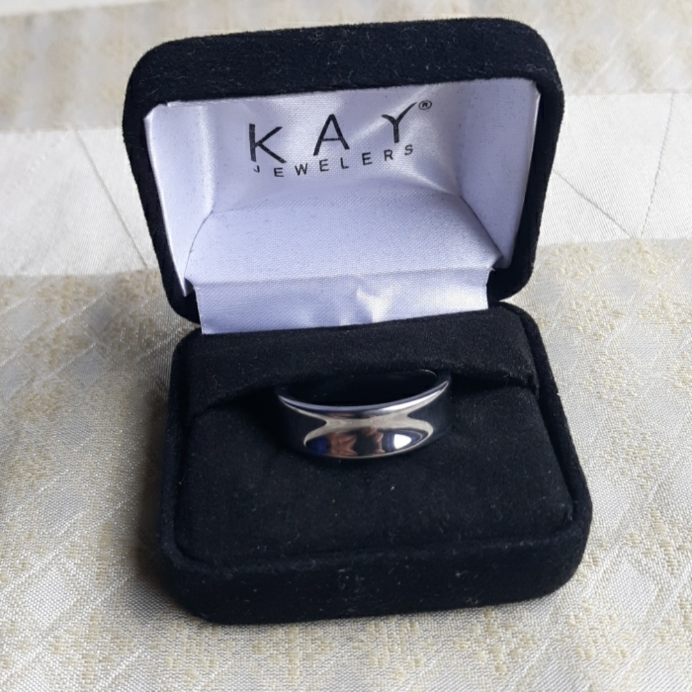 Men's Triton Tungsten Carbide Wedding Band Size 11